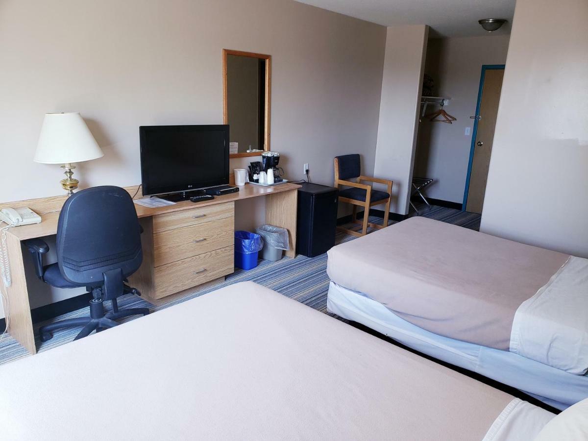 Travel-Inn Resort & Campground Saskatoon Dış mekan fotoğraf