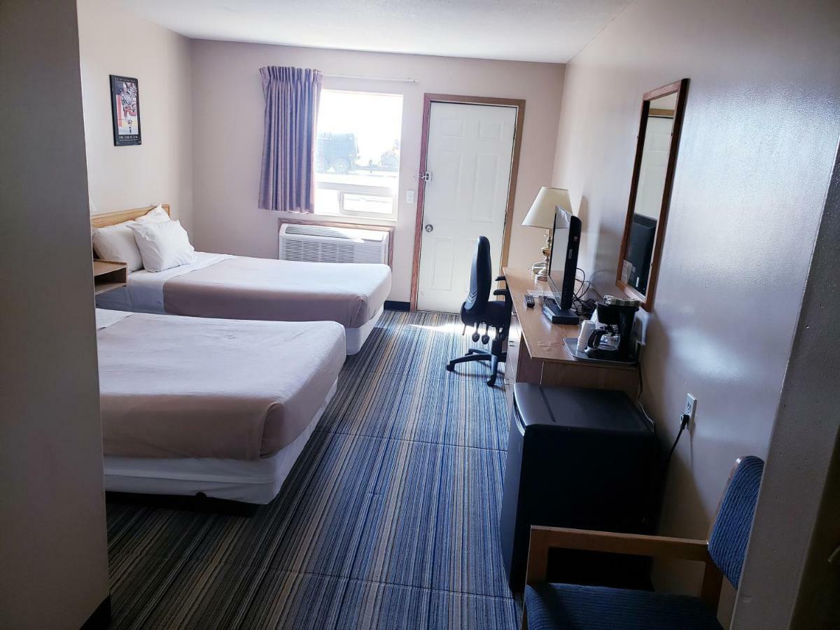 Travel-Inn Resort & Campground Saskatoon Dış mekan fotoğraf